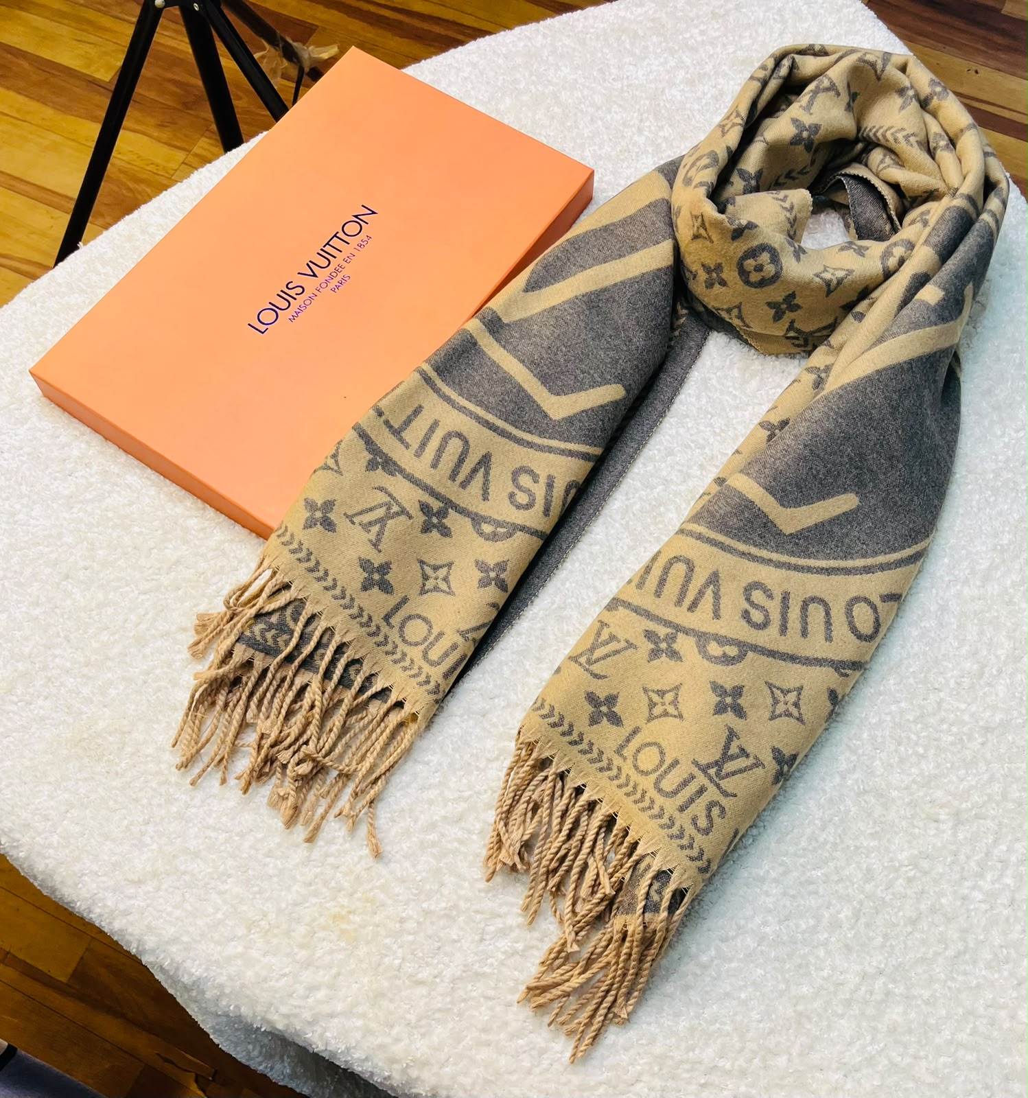 scarf 2